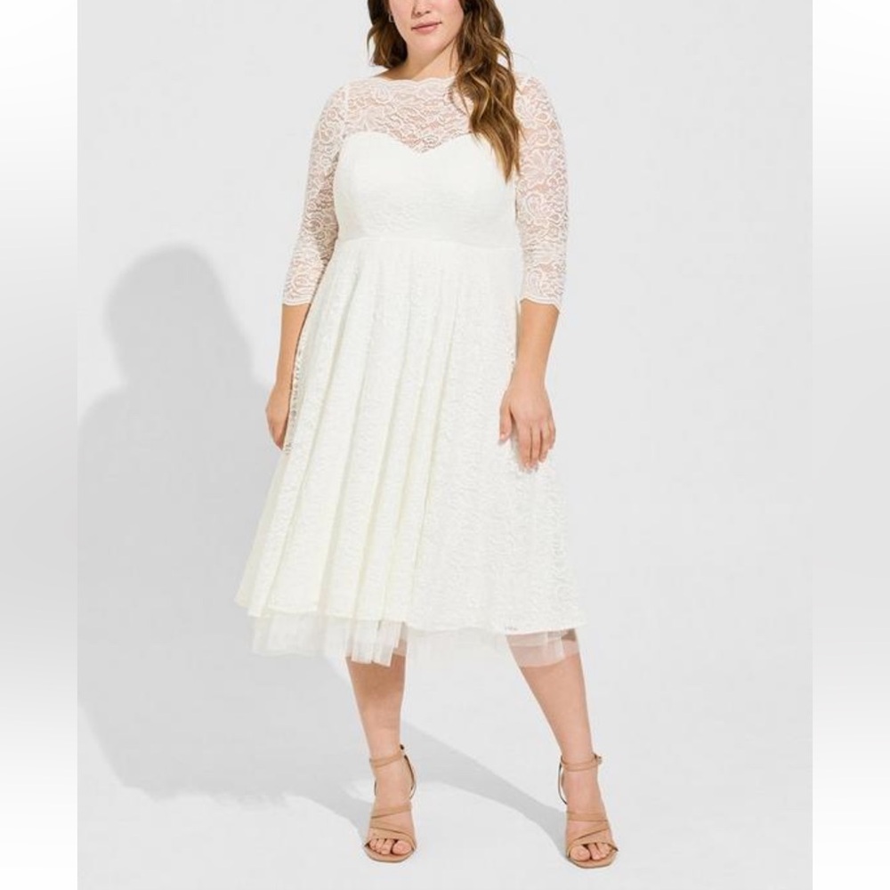 Elegant White Lace Midi Dress